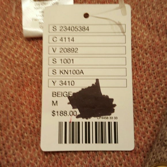 TRENDING!NWT$188 Anthropologie Flower Sweater Cape - Picture 6 of 8